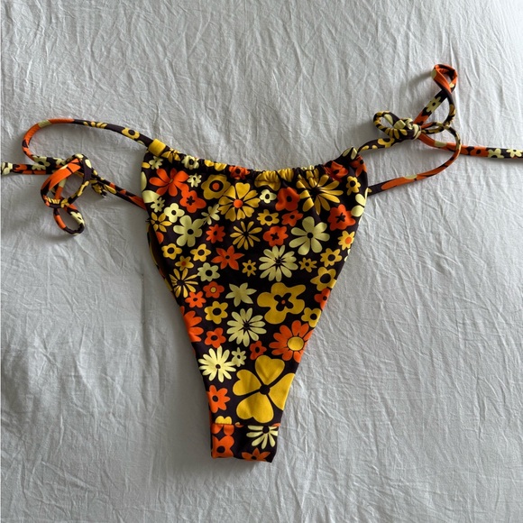 PRINCESS POLLY SWIM - Picture 4 of 10